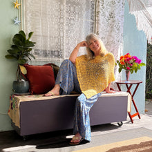 Load image into Gallery viewer, Royal Daisy