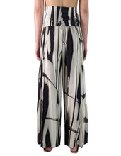 Load image into Gallery viewer, Modern Abstract