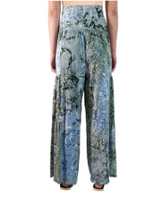 Load image into Gallery viewer, Stormy Sky