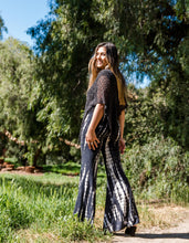 Load image into Gallery viewer, Black Beauty