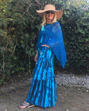 Load image into Gallery viewer, Waterfall