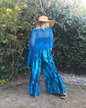 Load image into Gallery viewer, Waterfall